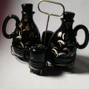 Oriental Flair Oil Vinegar Salt & Pepper Table Set